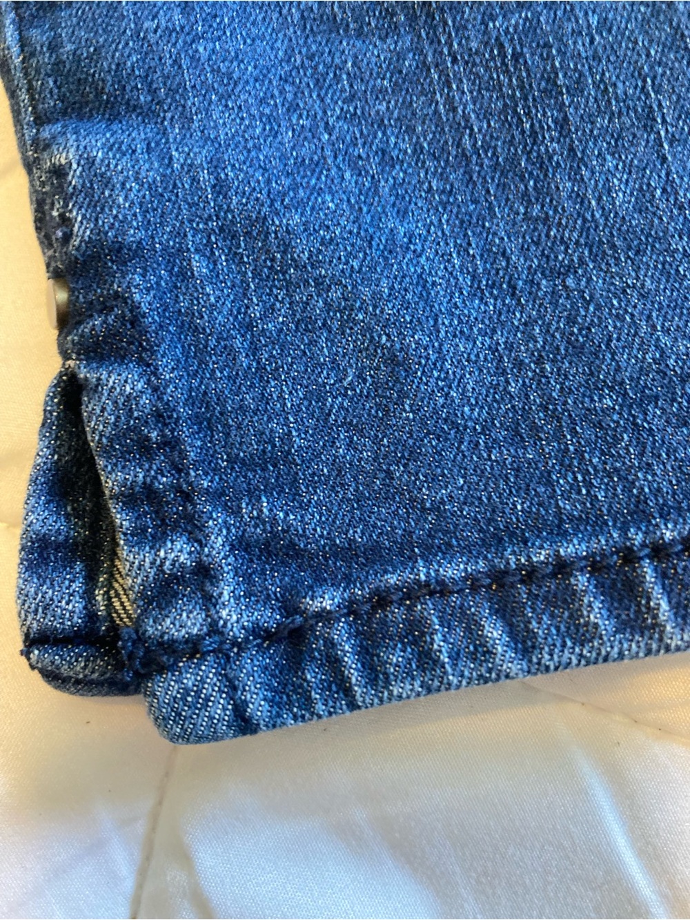 Gloria Vanderbilt Relaxed Capris Dark Blue Slimming Denim Jeans Womens Size 16 - Picture 10 of 15